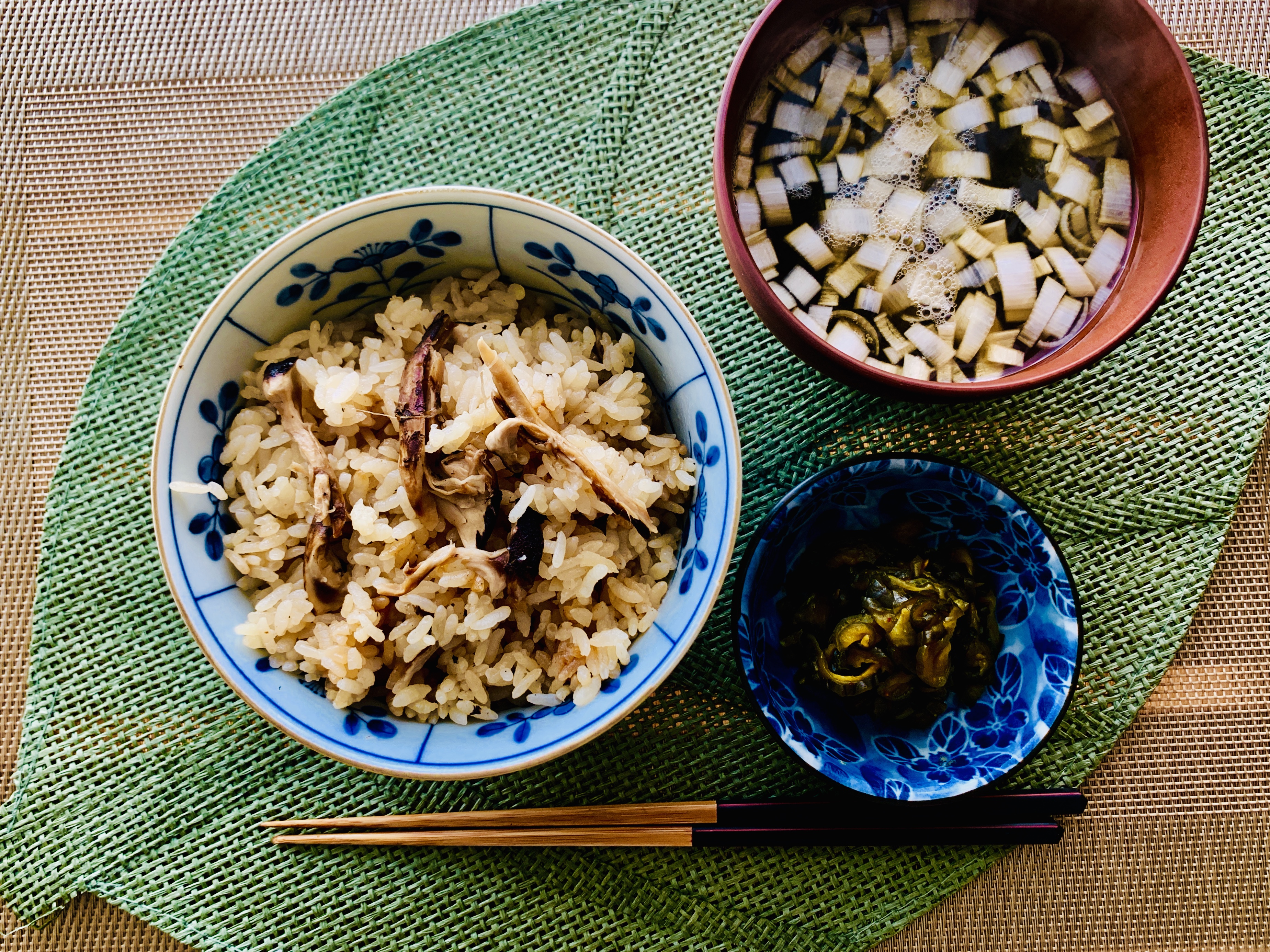 贅沢 松茸たっぷり 松茸の炊き込みご飯 料理とゴルフ好きの料理長のブログ