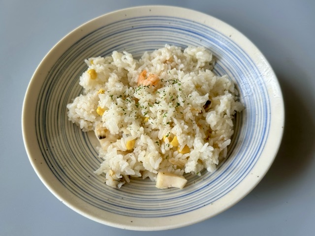 米料理レシピ〖炊飯器で海鮮ピラフ〗